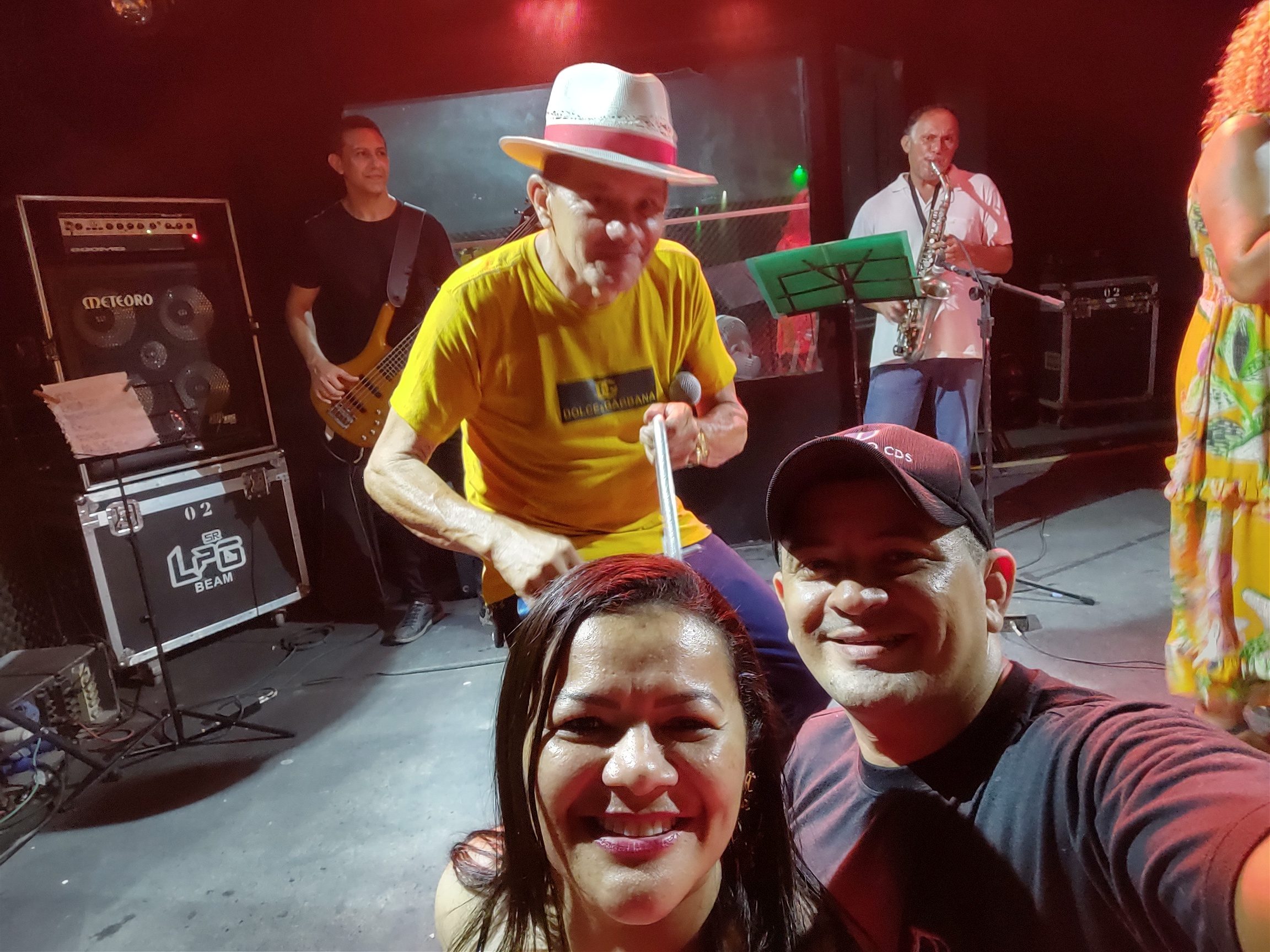 Rainumdinho-Futrica-Ex-forro-real-rotated